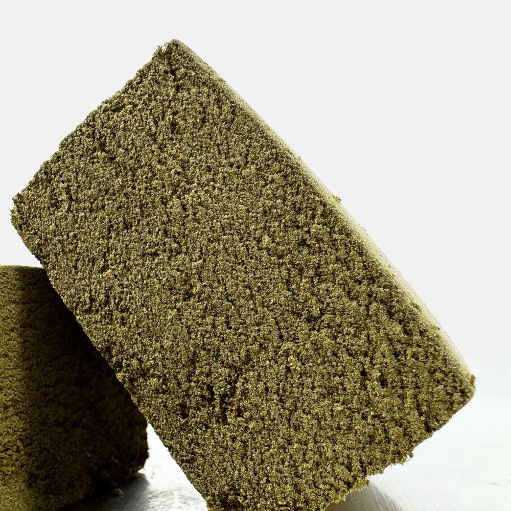 Zoom sur l'intérieur d'une tranche de CBD Dry Sift Cannatonic